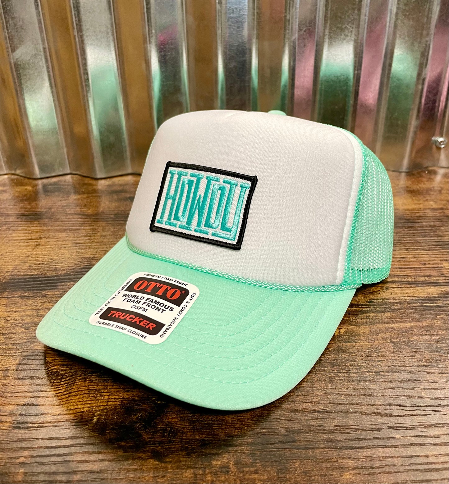 Turquoise/white Otto trucker hat