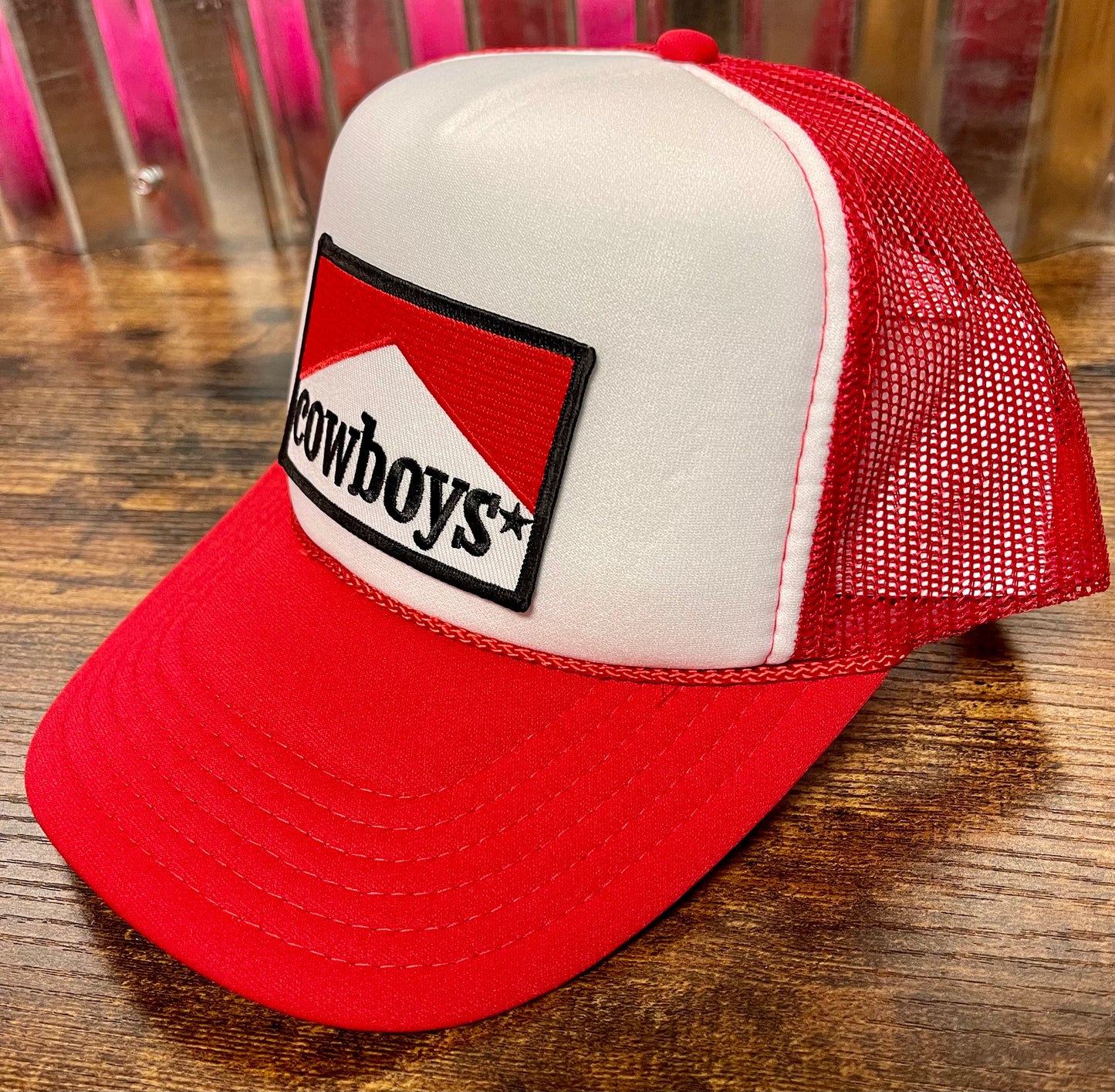 Otto red/white trucker hat