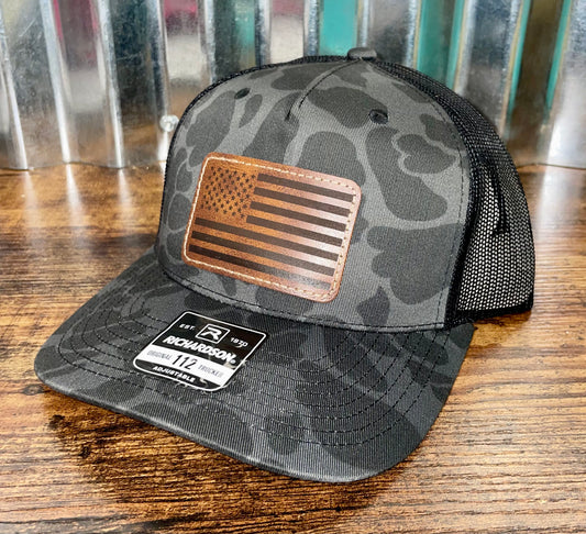 USA Flag Leather Patch Men’s Hat Richardson112 (Camo)